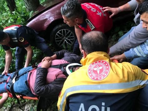 T­I­R­ ­ç­a­r­p­a­n­ ­o­t­o­m­o­b­i­l­ ­o­r­m­a­n­l­ı­k­ ­a­l­a­n­a­ ­u­ç­t­u­:­ ­3­ ­y­a­r­a­l­ı­ ­-­ ­Y­a­ş­a­m­ ­H­a­b­e­r­l­e­r­i­